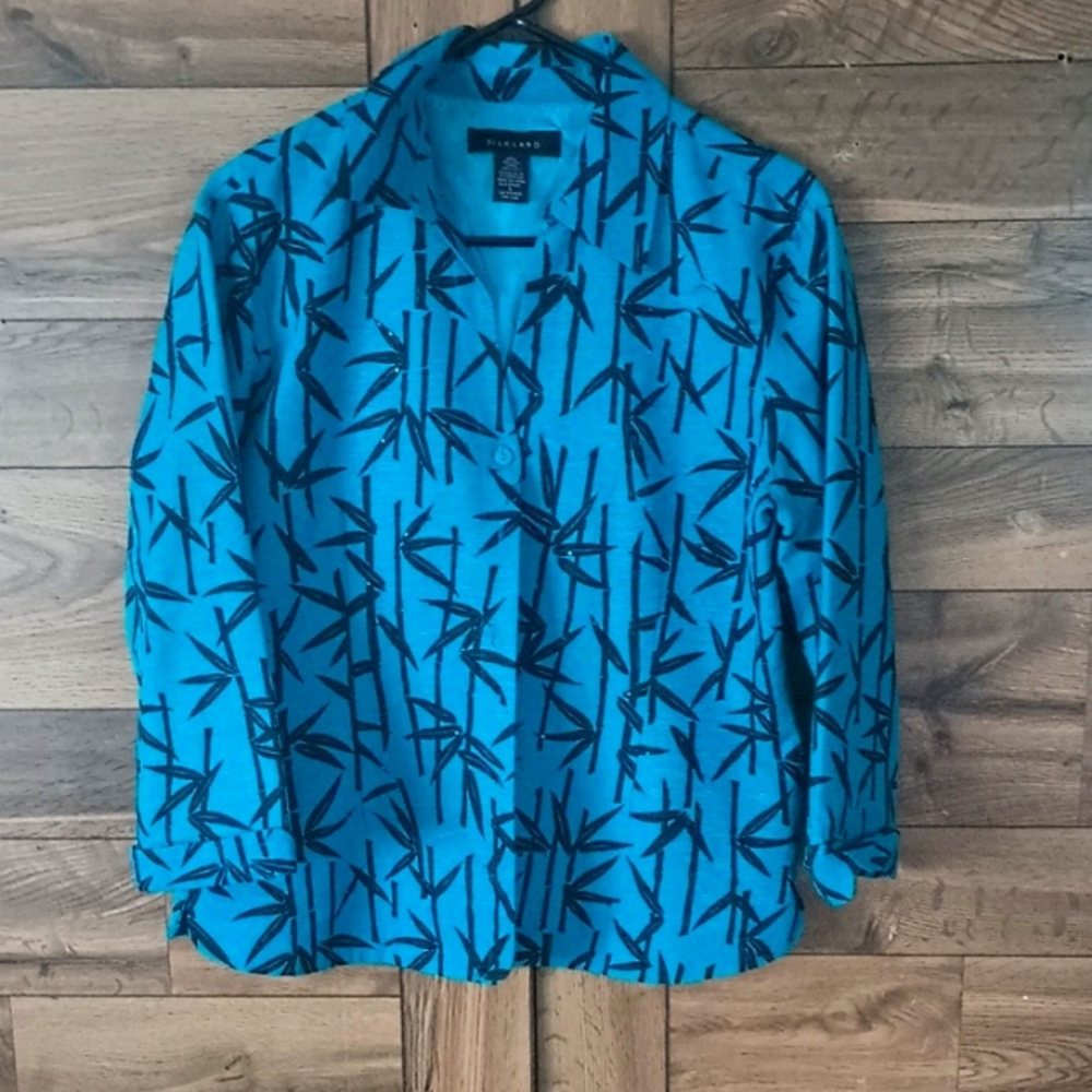 SilkLand Blue and Black Casual Button Down Shirt